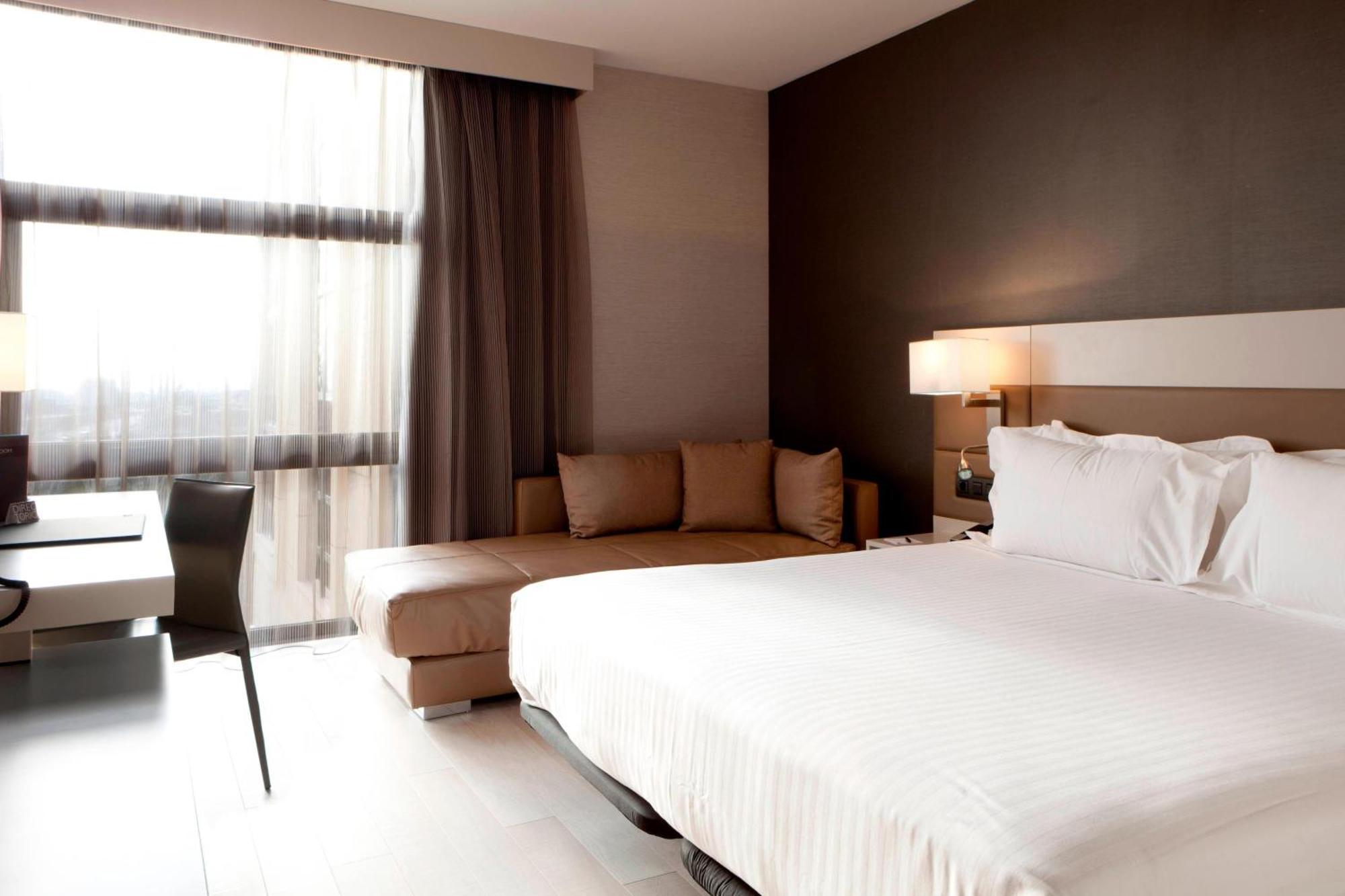 סנט קוגאט דל ואייס Ac Hotel San Cugat By Marriott מראה חיצוני תמונה