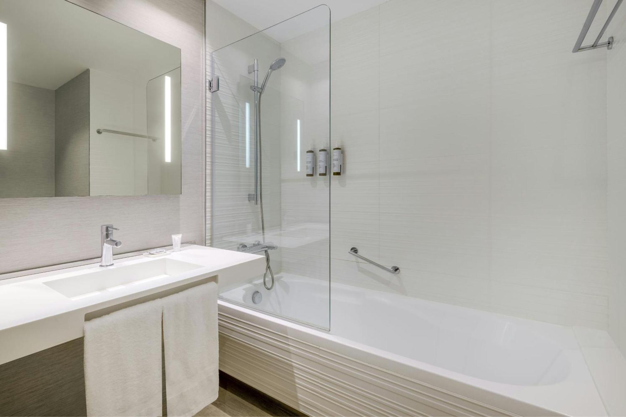 סנט קוגאט דל ואייס Ac Hotel San Cugat By Marriott מראה חיצוני תמונה