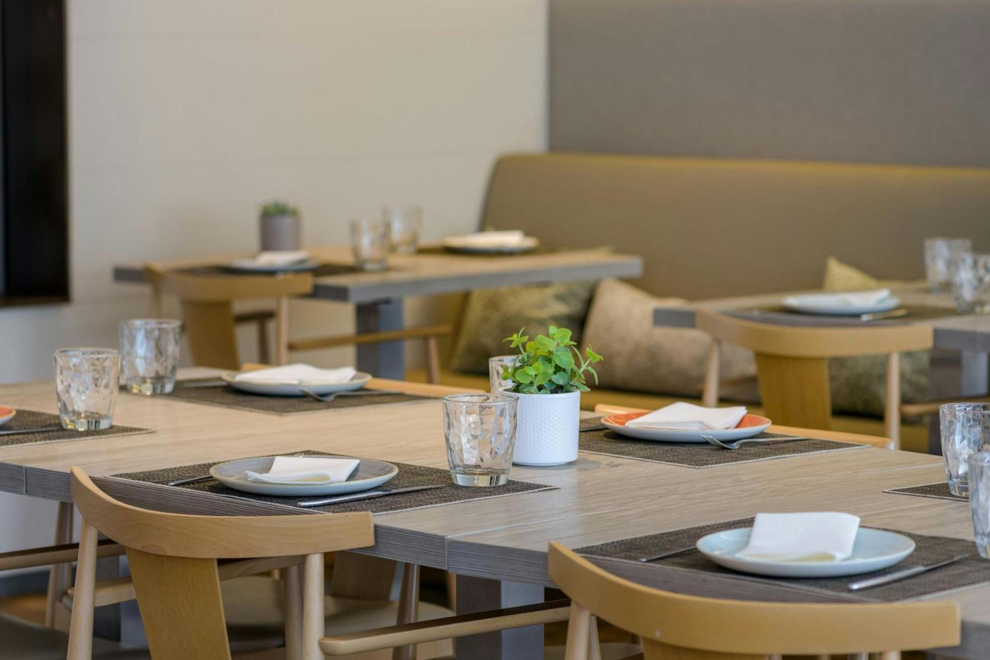 סנט קוגאט דל ואייס Ac Hotel San Cugat By Marriott מראה חיצוני תמונה