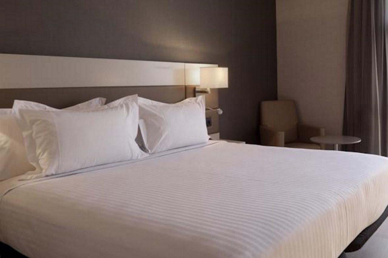 סנט קוגאט דל ואייס Ac Hotel San Cugat By Marriott מראה חיצוני תמונה
